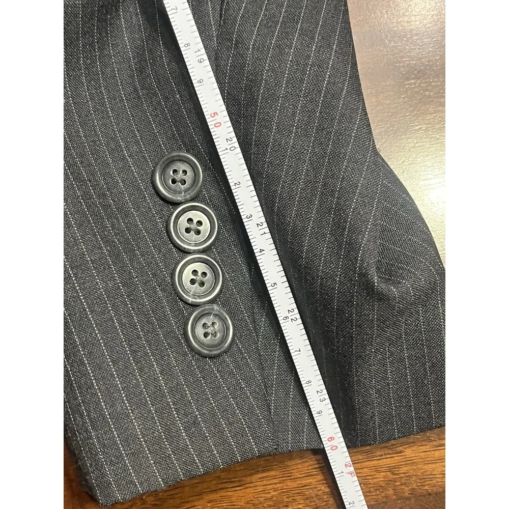 Men's Jos A. Bank Dark Gray Pinstripe Two-Button Sport Coat‎ 40 R Regular Fit
